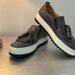 Salvatore Ferragamo men’s size 8 US grey sneakers